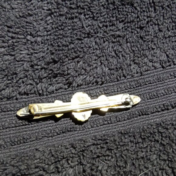 Vintage 3" Brooche with Jade Stone - Picture 4 of 4